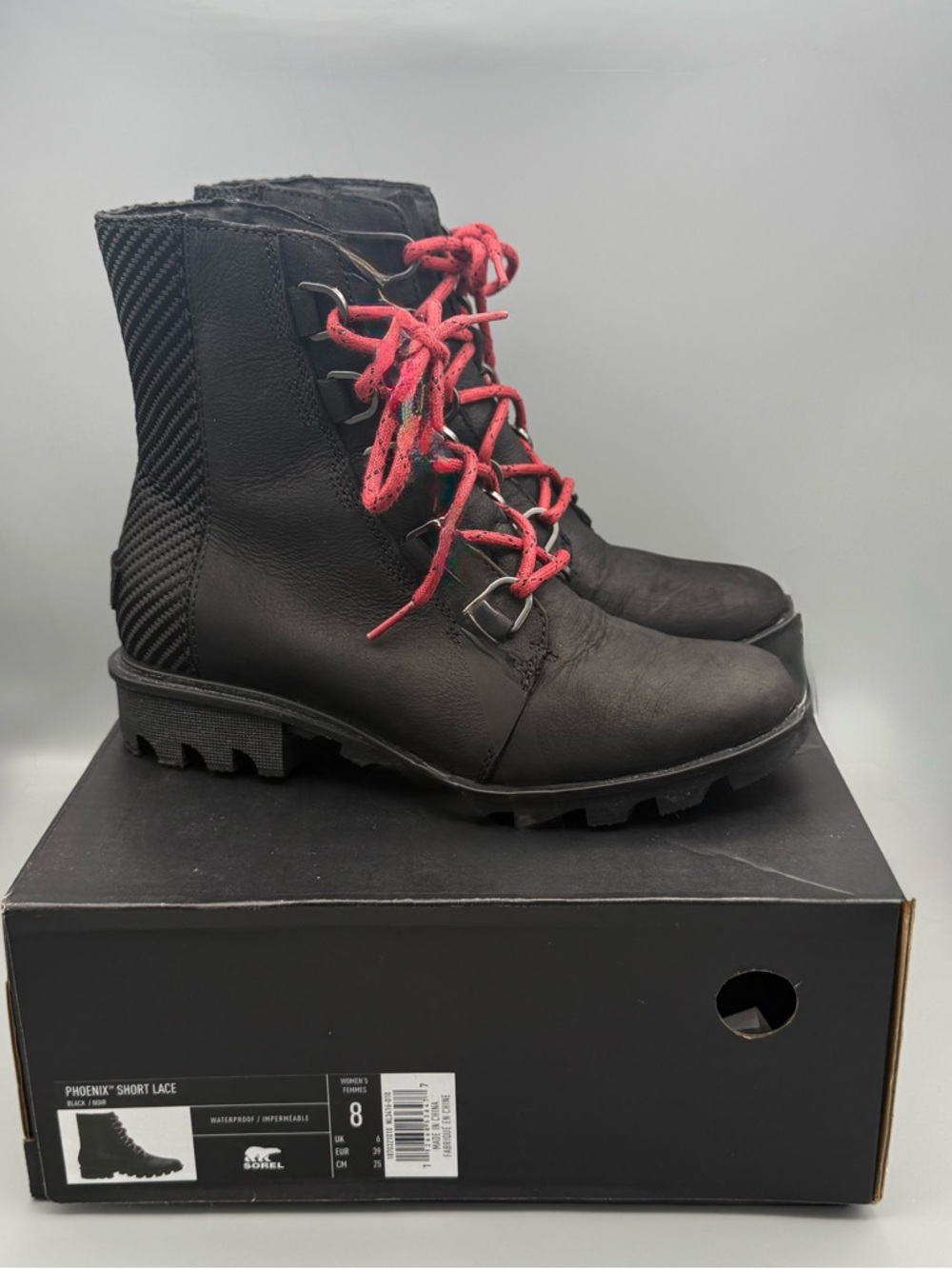 NIB EUC Sorel Phoenix Short Lace Boot, Size 8